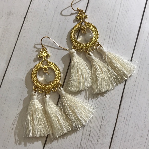 Jewelry - Ivory boho tassel and beaded earrings